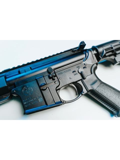 KARABINEK SAMOPOWTARZALNY RUGER AR-556, NR KAT. 8529, KAL. 5,56X45/223 REM