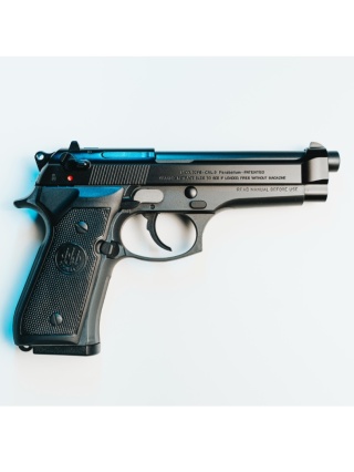 PISTOLET SAMOPOWTARZALNY BERETTA 92 FS, KAL. 9 MM PARABELLUM